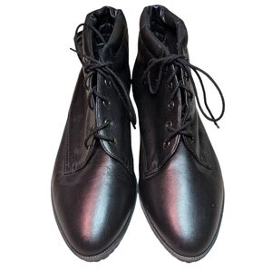 Vintage Black Leather Lace Up Bootie Shoes |  Tessa, Size 9